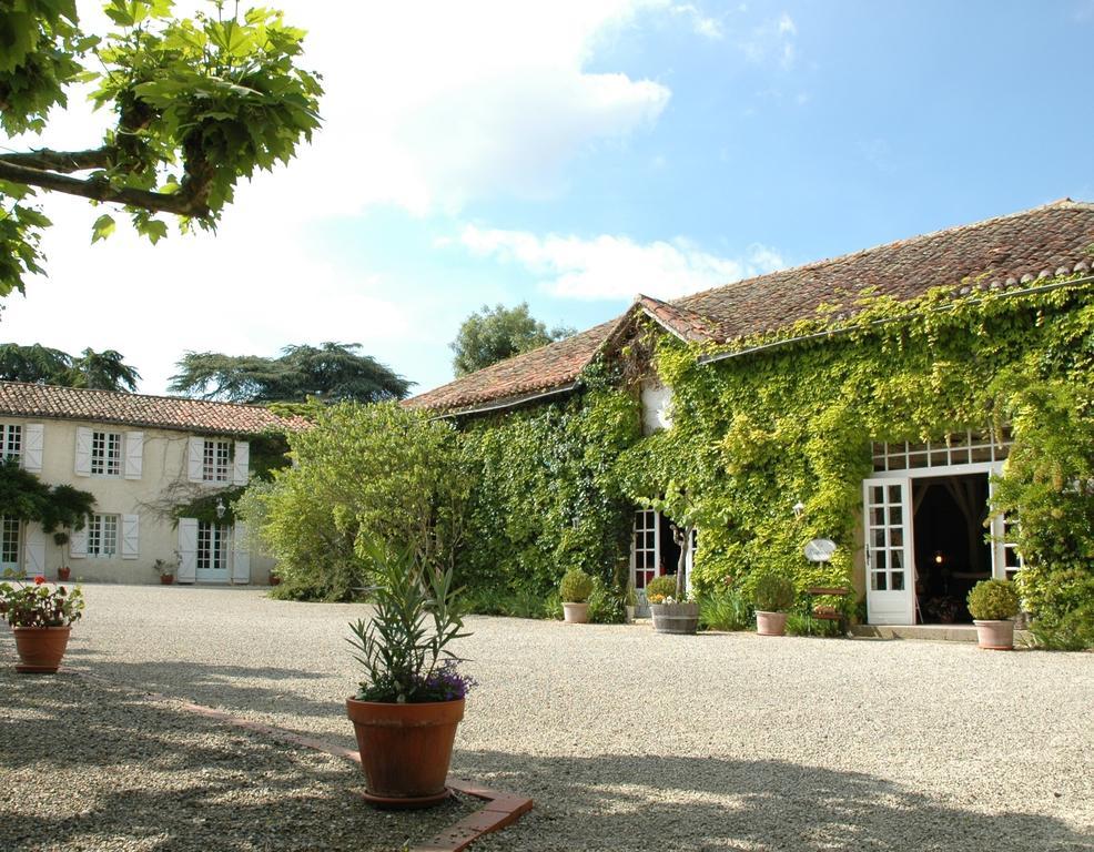 Domaine De Bassibe Bed & Breakfast Segos Bagian luar foto